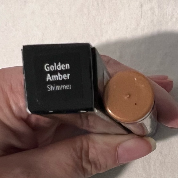 🖍️NIB🖍️ ✨Golden Bronze✨Long-Wear Waterproof Cream Eyeshadow Stick - Picture 9 of 9